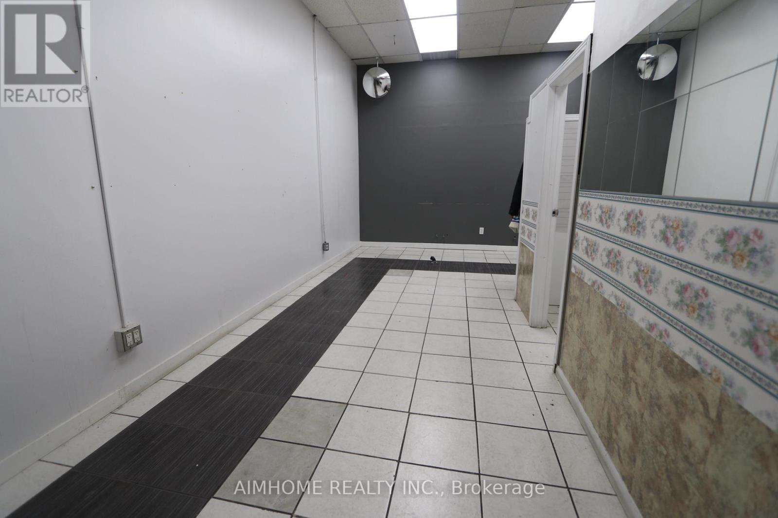 Unit 34 (Part A) - 2580 Shepard Avenue, Mississauga, Ontario  L5A 4K3 - Photo 2 - W13044838