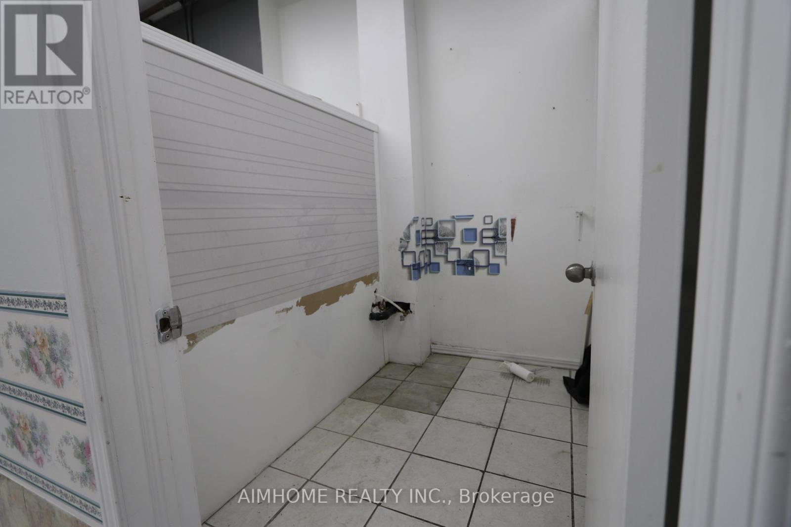 Unit 34 (Part A) - 2580 Shepard Avenue, Mississauga, Ontario  L5A 4K3 - Photo 4 - W13044838