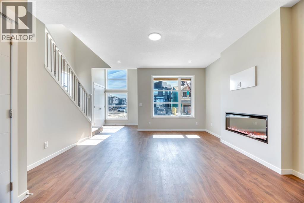 130 Royston Park Nw, Calgary, Alberta  T3L 0G9 - Photo 8 - A2301388