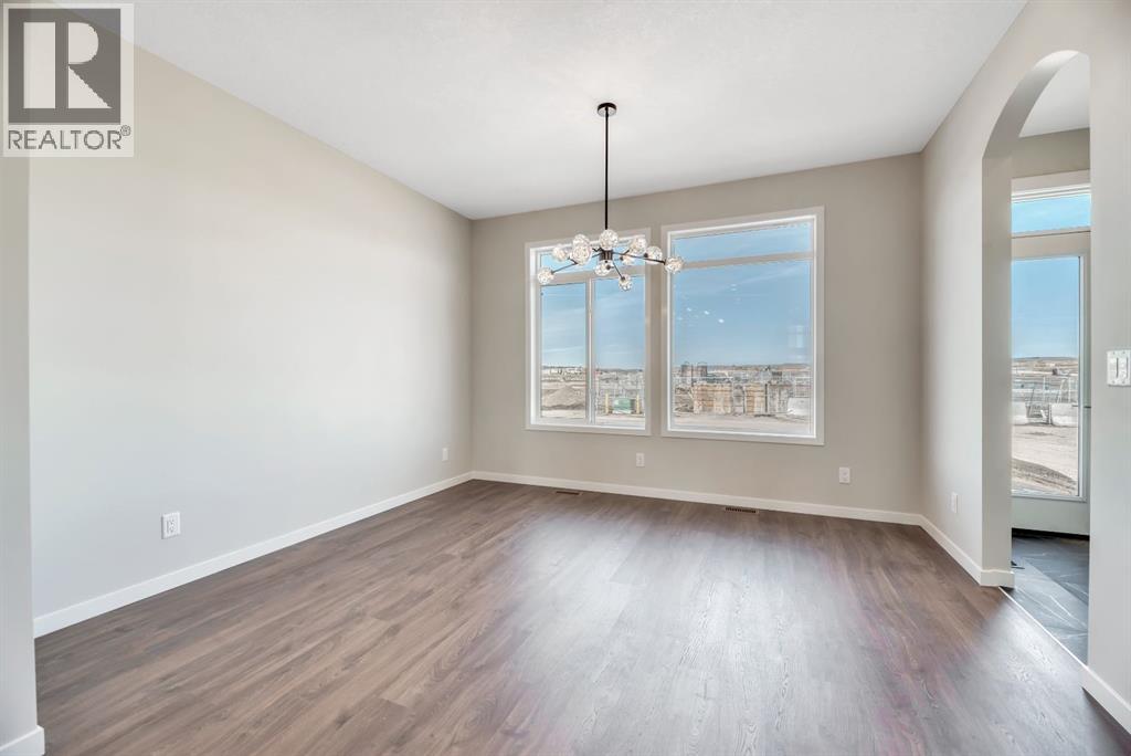130 Royston Park Nw, Calgary, Alberta  T3L 0G9 - Photo 15 - A2301388
