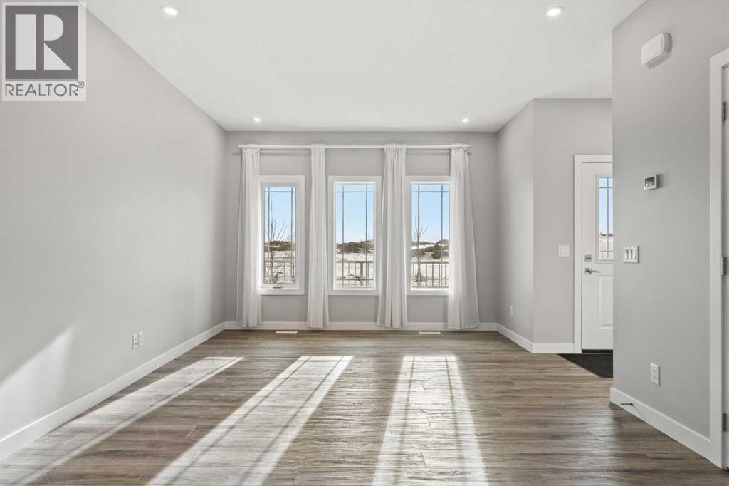 1058 Alpine Avenue SW, Calgary, Alberta  T2Y 0T1 - Photo 3 - A2303747