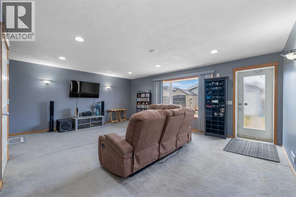 46 Cranberry Green SE, calgary, Alberta