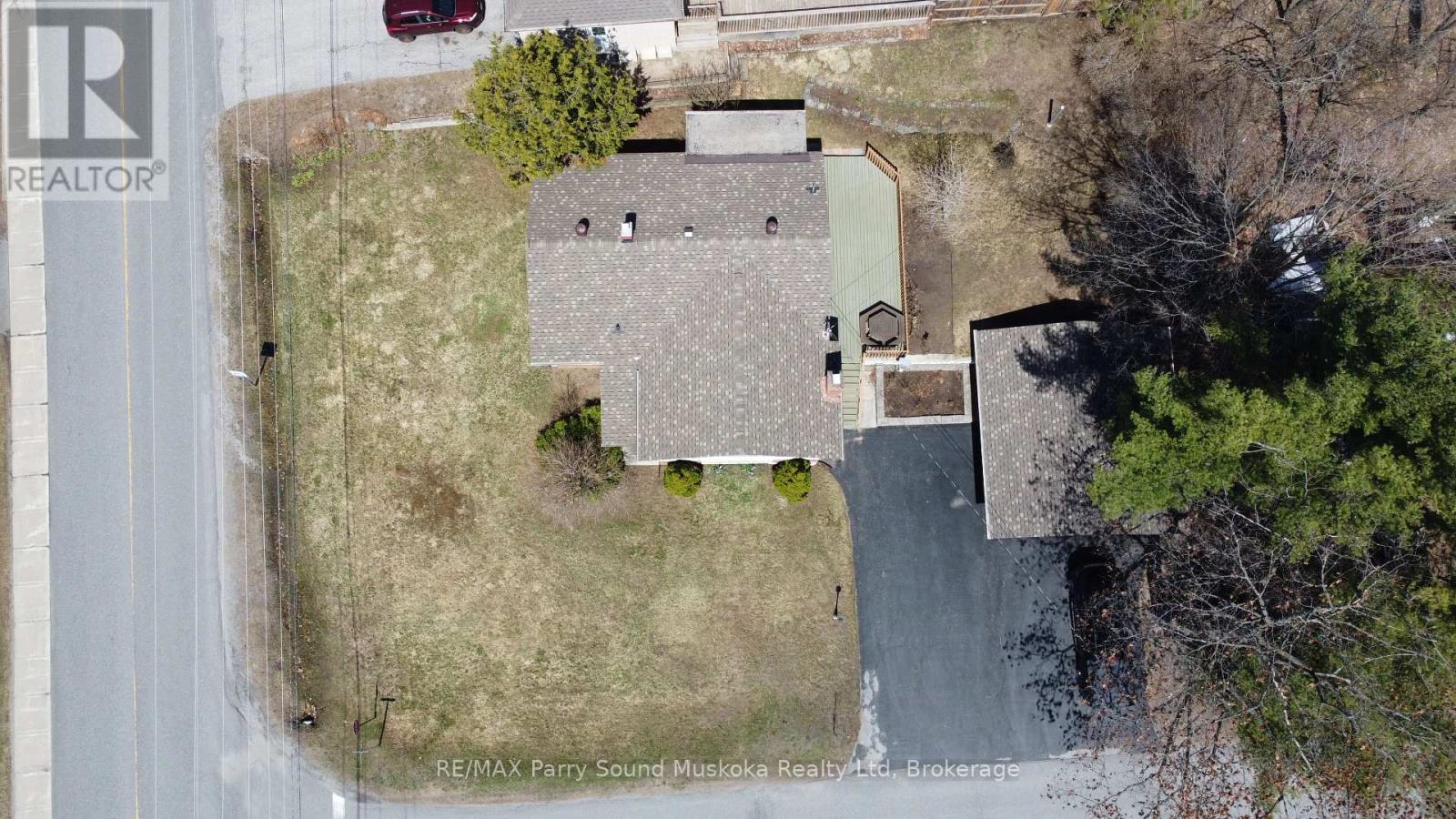 2 Laird Drive, Parry Sound, Ontario  P2A 1P5 - Photo 38 - X12812634