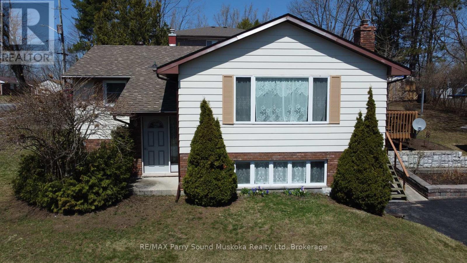 2 Laird Drive, Parry Sound, Ontario  P2A 1P5 - Photo 39 - X12812634