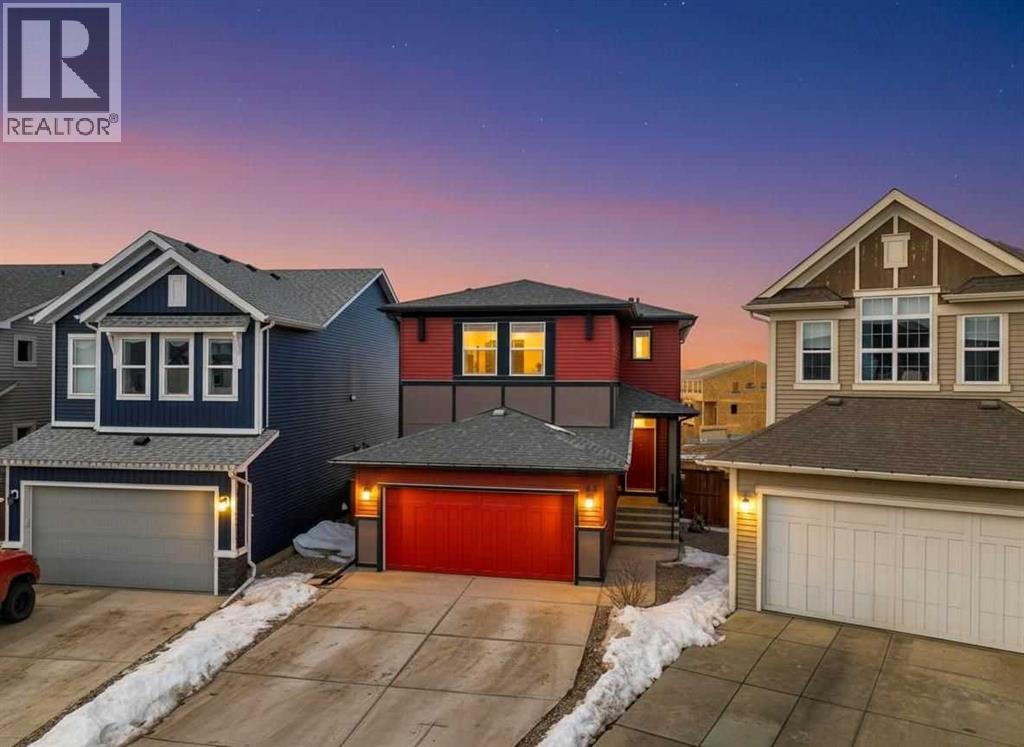 63 Heritage Court, Cochrane, Alberta  T4C 2N5 - Photo 3 - A2288398