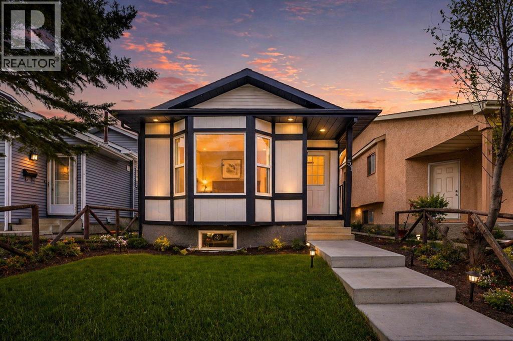 51 Taraglen Road NE, Calgary, Alberta