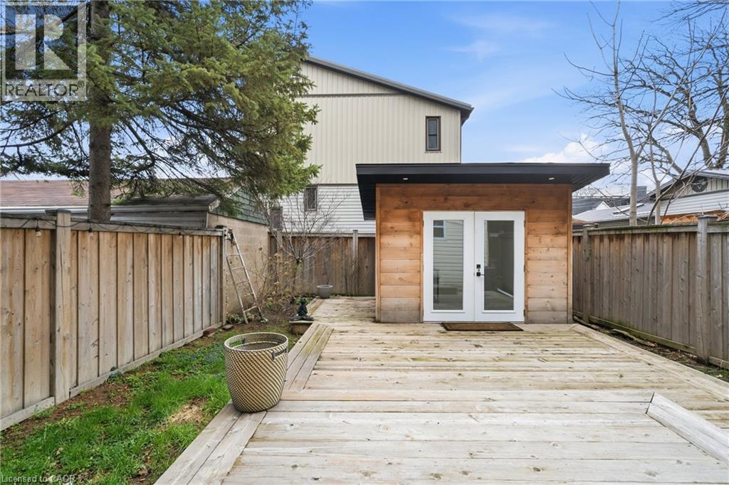 104 Barnesdale Avenue N, Hamilton, Ontario  L8L 6S5 - Photo 38 - 40822157