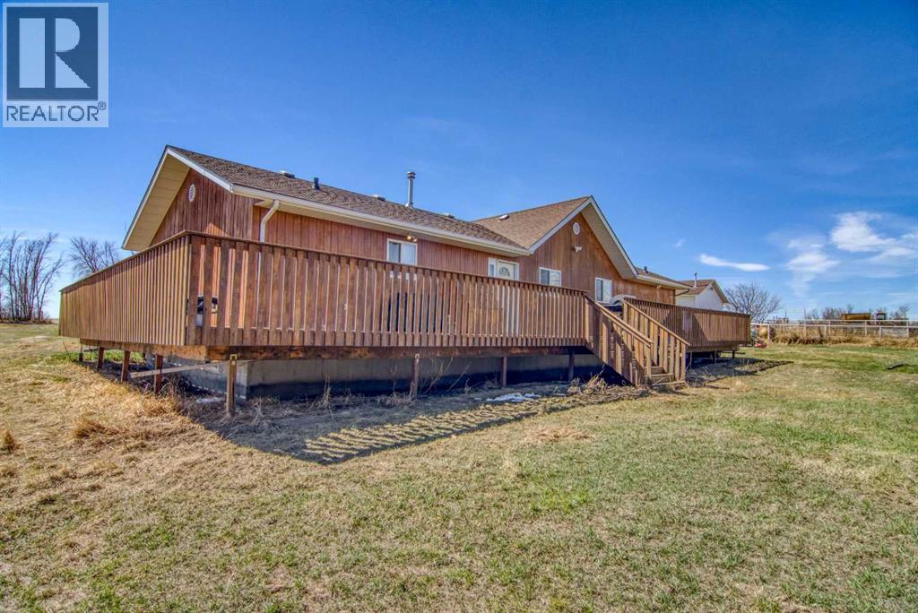 225004 222 Twp Rd, Rural Wheatland County, Alberta  T0J 1N0 - Photo 2 - A2304583