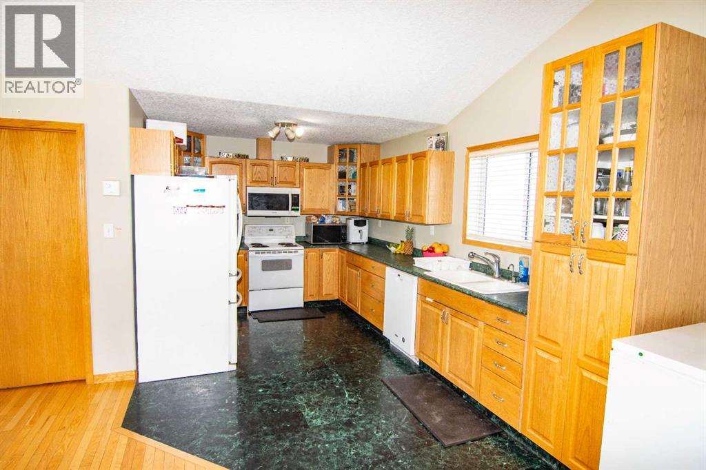 225004 222 Twp Rd, Rural Wheatland County, Alberta  T0J 1N0 - Photo 11 - A2304583