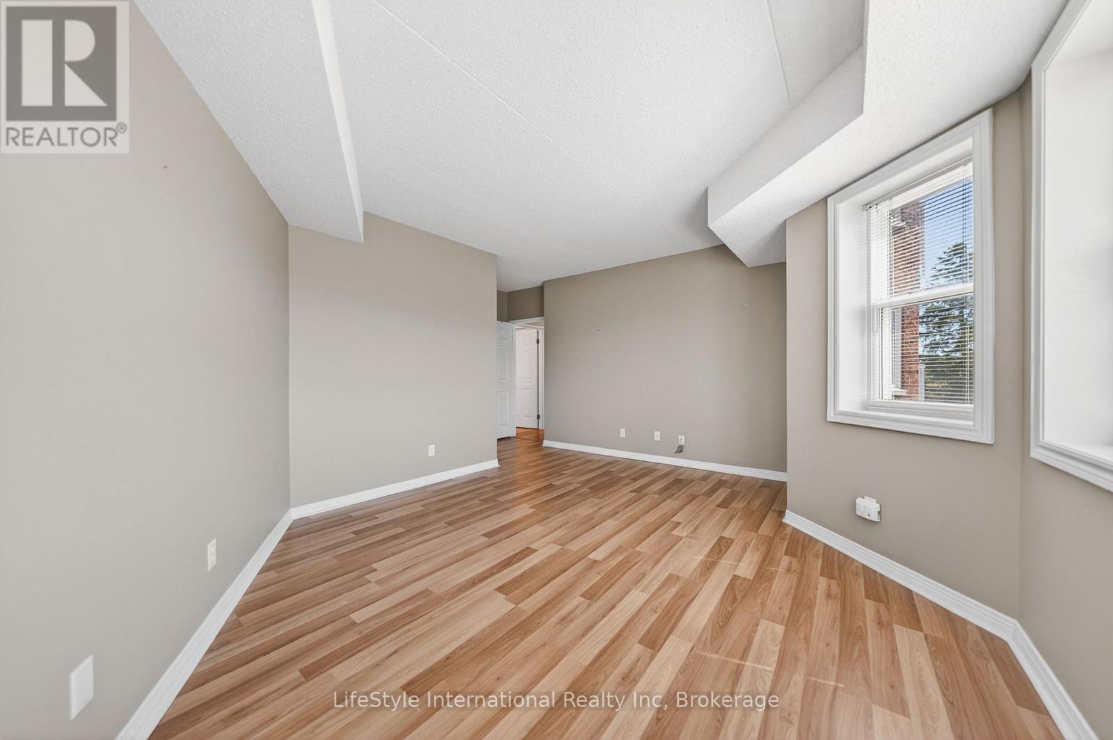 209 - 208 Silvercreek Parkway N, Guelph, Ontario  N1H 8H2 - Photo 29 - X13044846