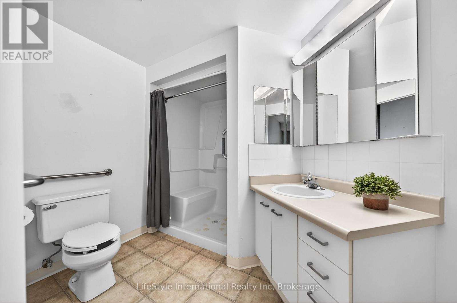 209 - 208 Silvercreek Parkway N, Guelph, Ontario  N1H 8H2 - Photo 33 - X13044846