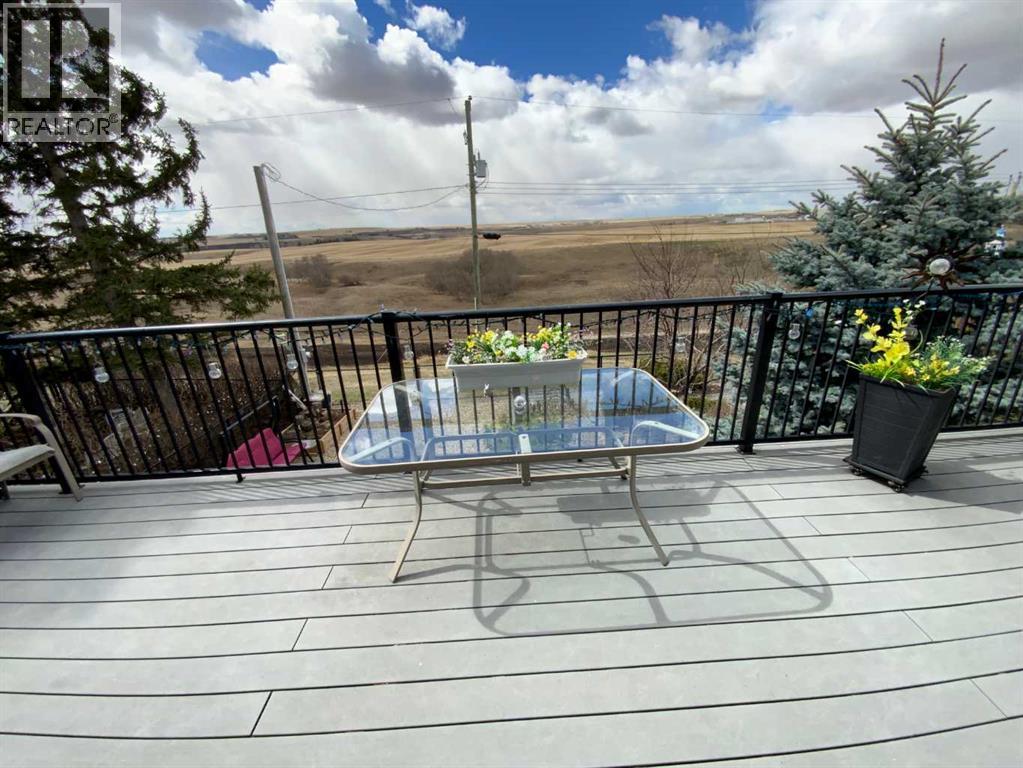 238 Centre Street S, Linden, Alberta  T0M 1J0 - Photo 3 - A2304830