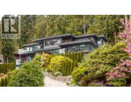 2951 ALTAMONT CRESCENT, West Vancouver, British Columbia