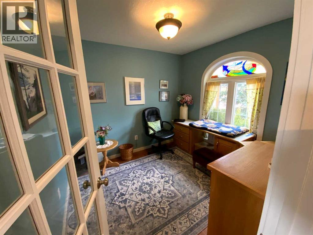 238 Centre Street S, Linden, Alberta  T0M 1J0 - Photo 14 - A2304830