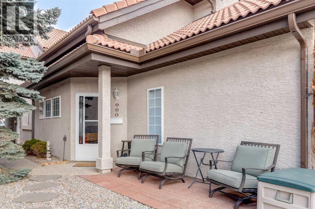 206, 1997 Sirocco Drive Sw, Calgary, Alberta  T3H 3E6 - Photo 2 - A2304817