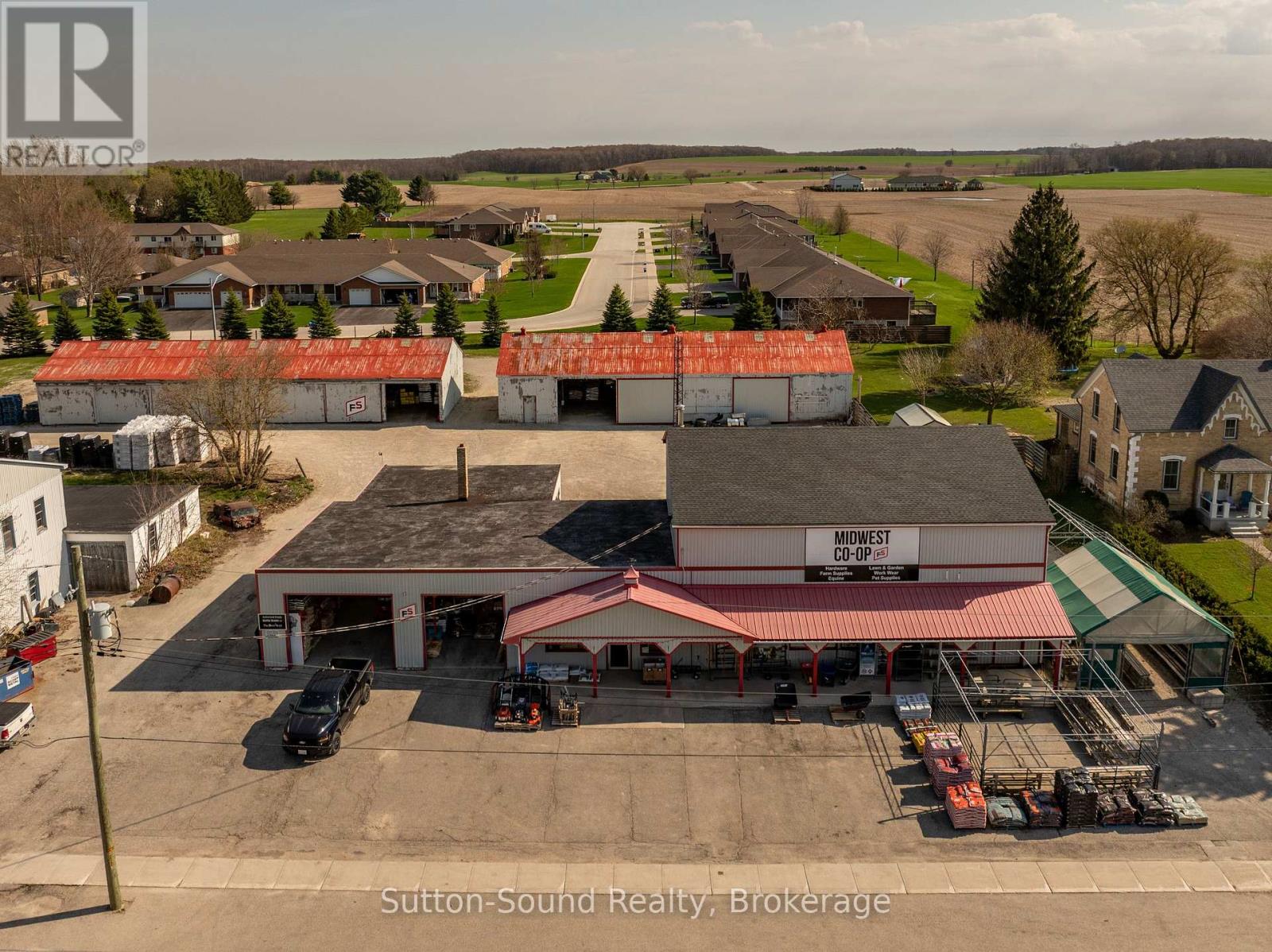 1056 9 HIGHWAY, South Bruce, Ontario