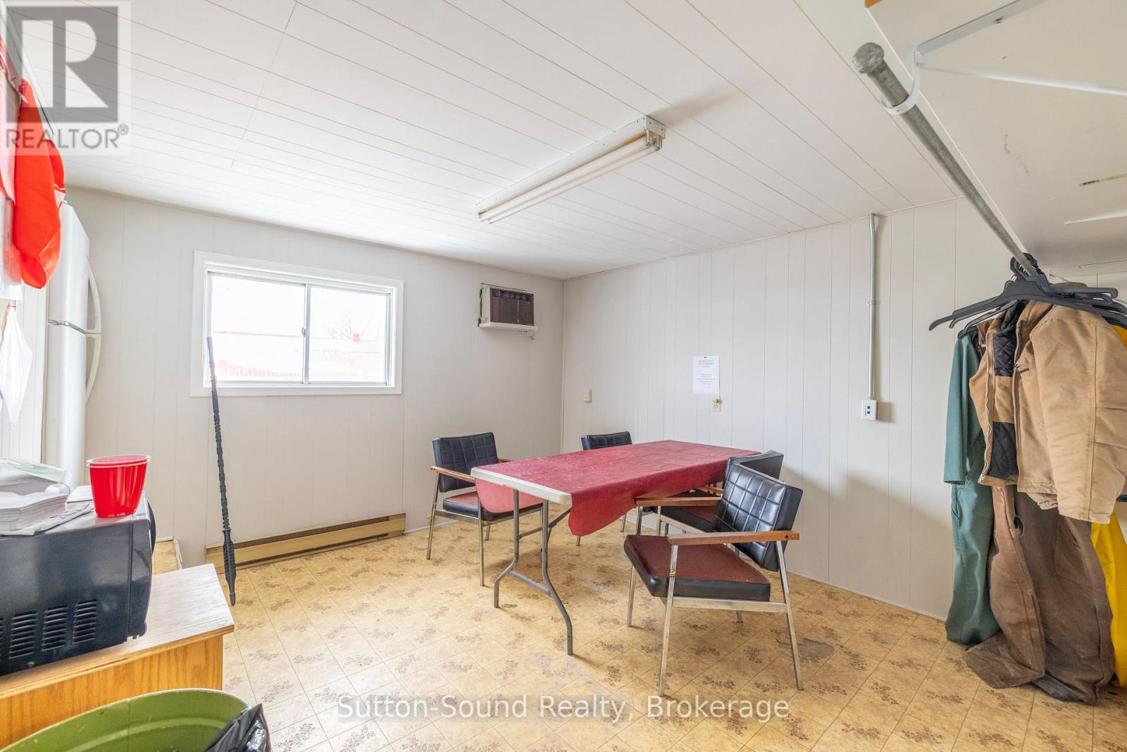 1056 9 Highway, South Bruce, Ontario  N0G 2J0 - Photo 16 - X12811788