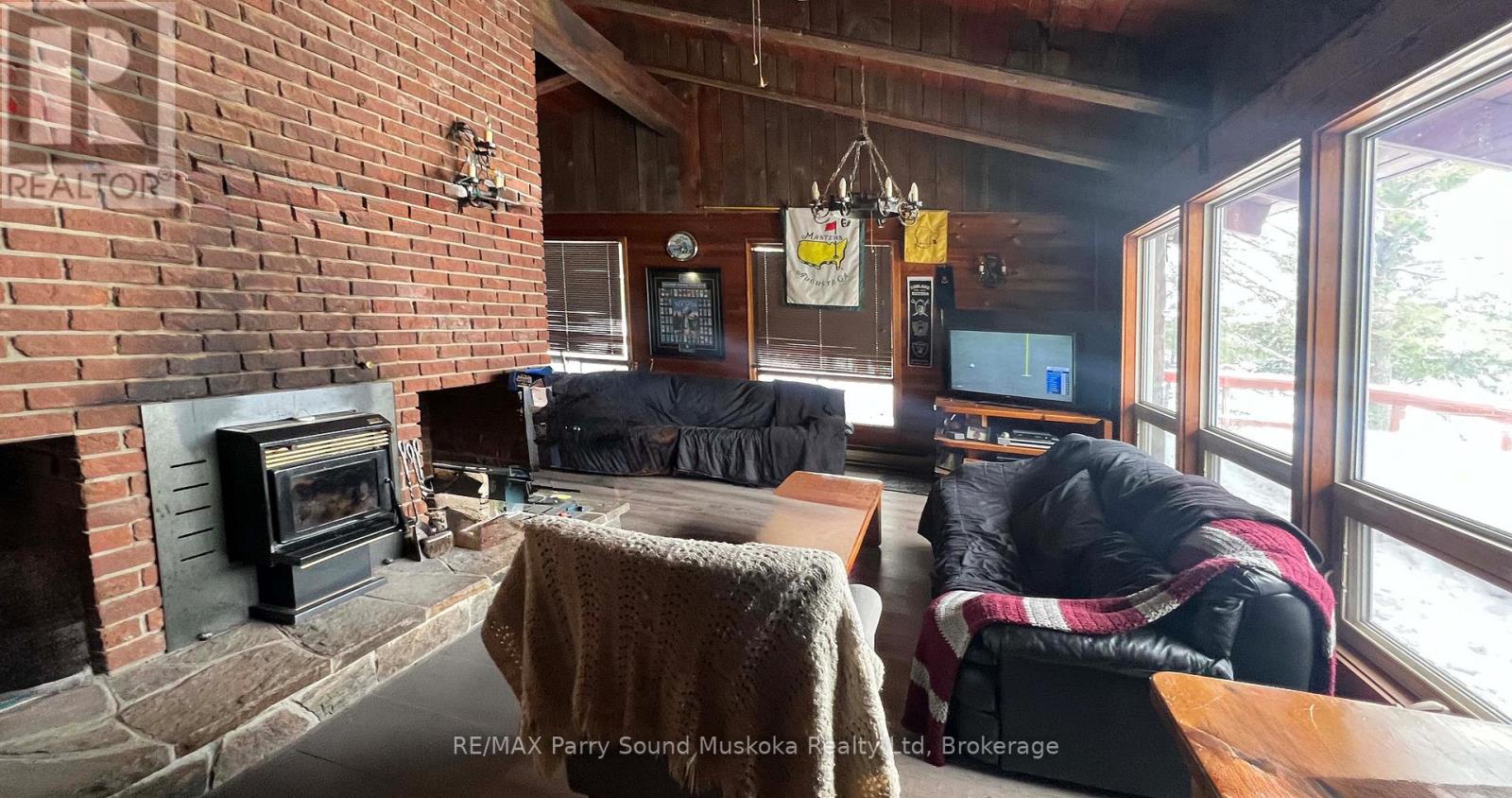 45 Ridgeway Drive, Carling, Ontario  P0G 1G0 - Photo 8 - X12888708