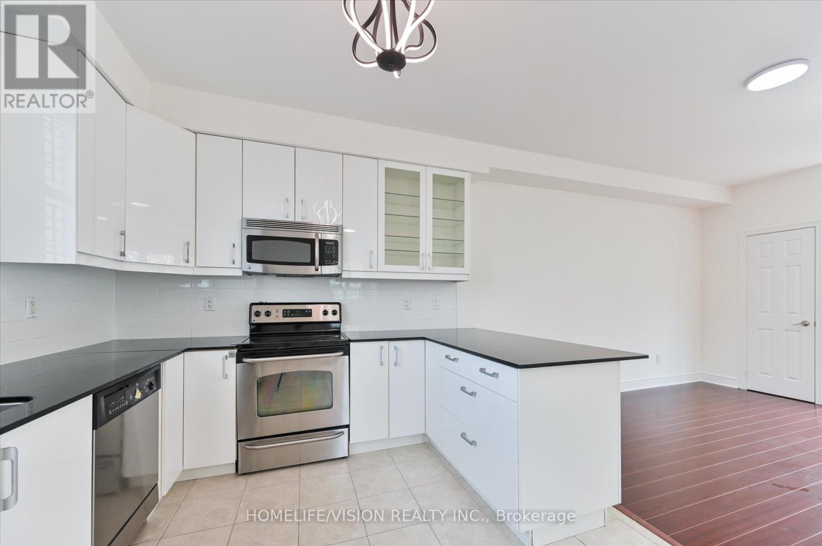 7 - 215 16th Avenue, Richmond Hill, Ontario  L4C 0T8 - Photo 14 - N13041268