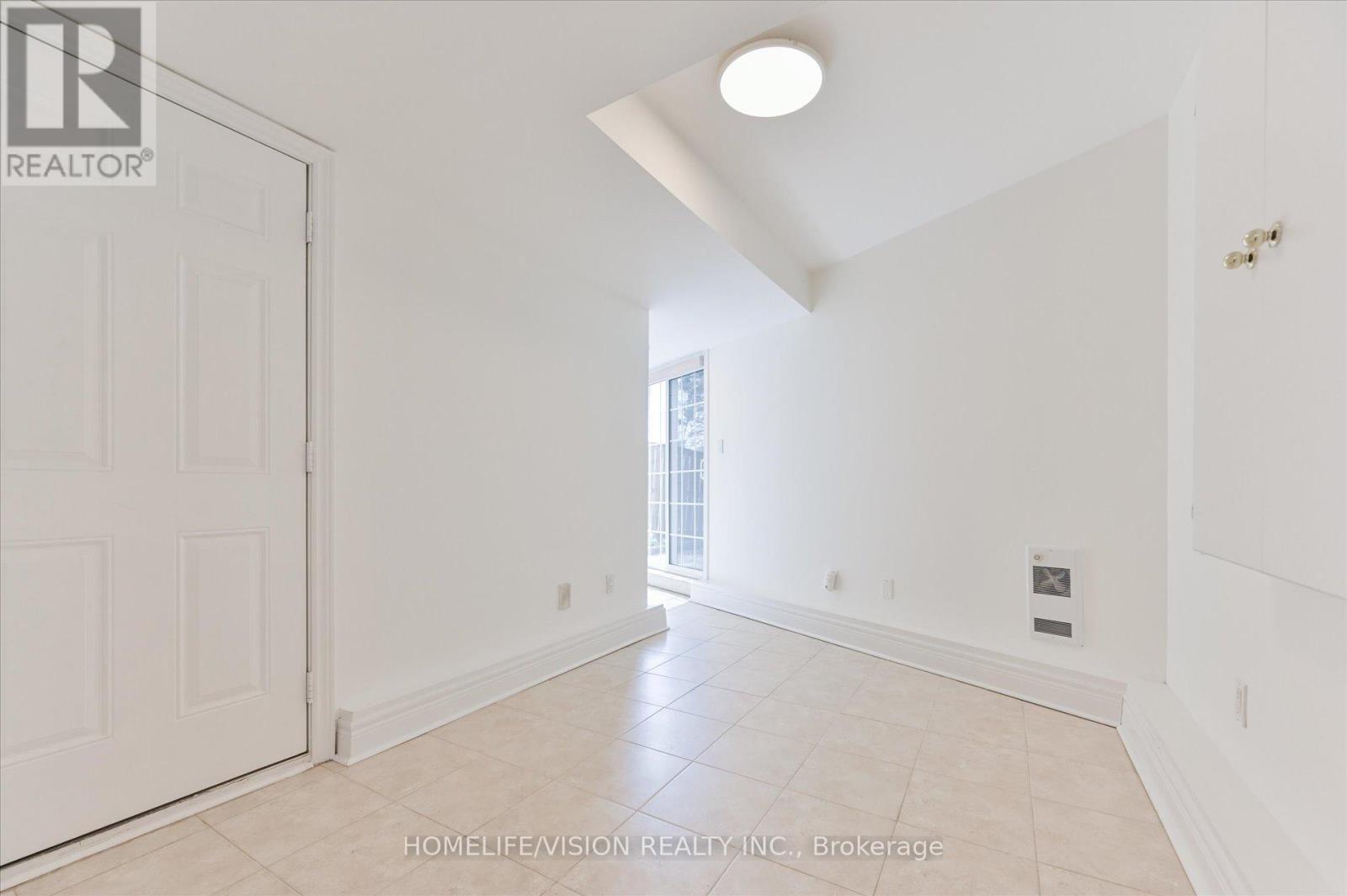 7 - 215 16th Avenue, Richmond Hill, Ontario  L4C 0T8 - Photo 26 - N13041268