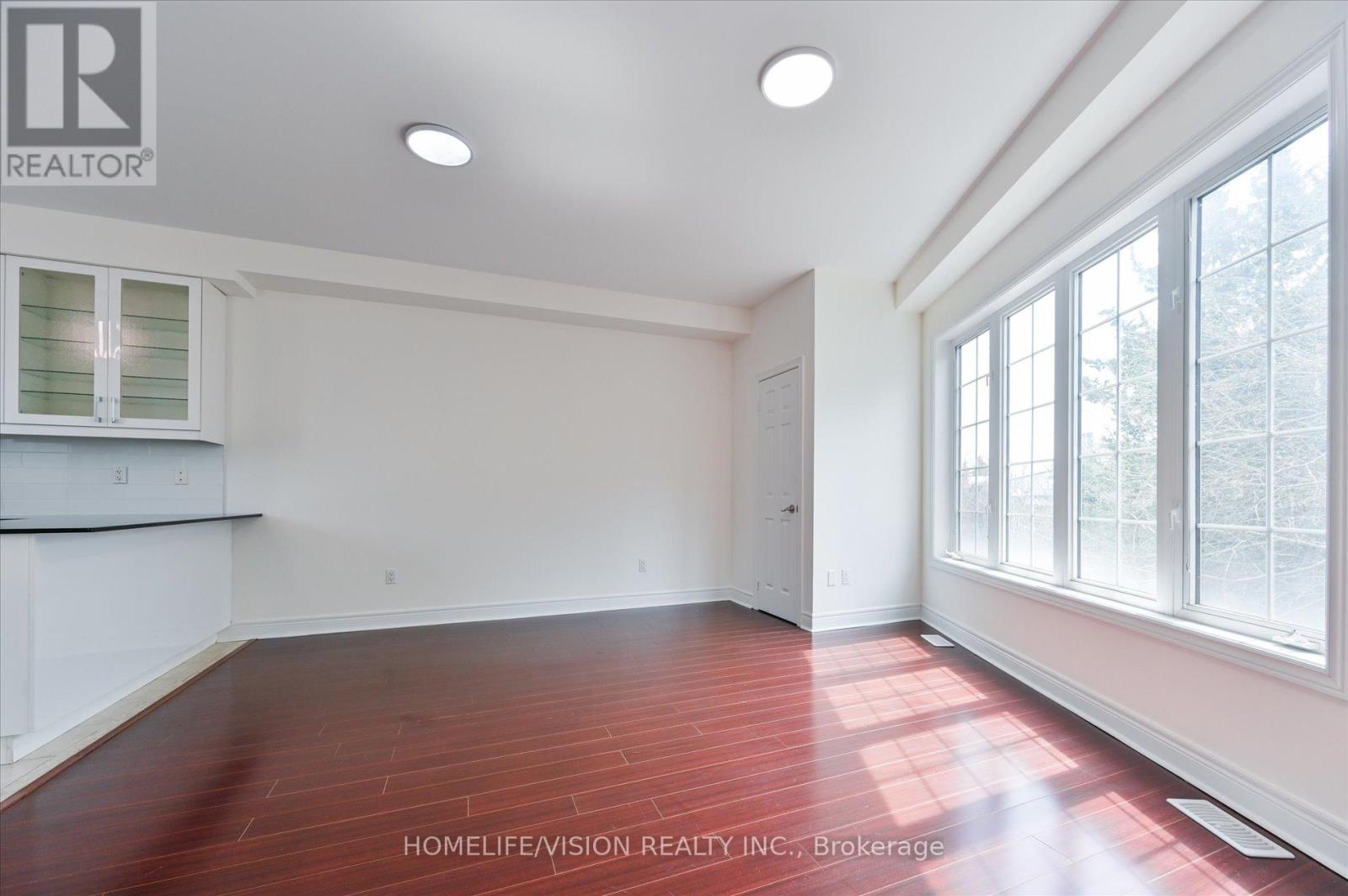 7 - 215 16th Avenue, Richmond Hill, Ontario  L4C 0T8 - Photo 9 - N13041268