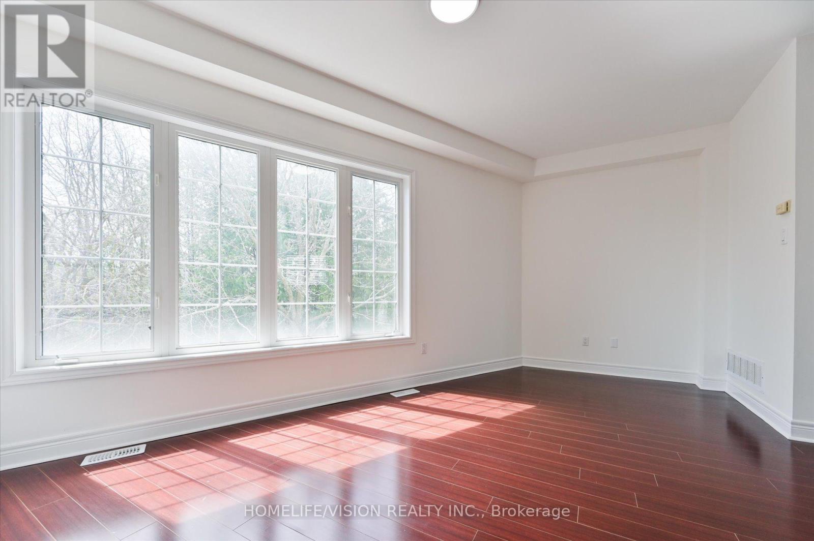 7 - 215 16th Avenue, Richmond Hill, Ontario  L4C 0T8 - Photo 8 - N13041268