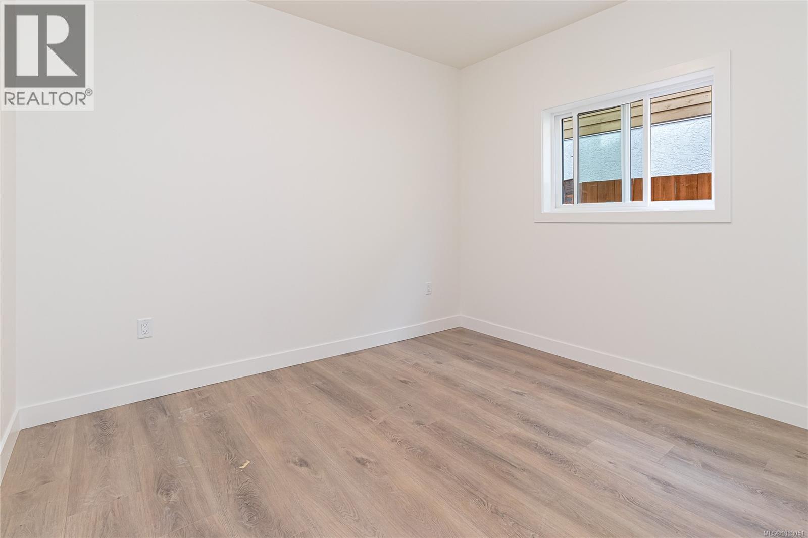 # 3 95 Battleford Ave, Saanich, British Columbia  V8Z 1K5 - Photo 10 - 1033051