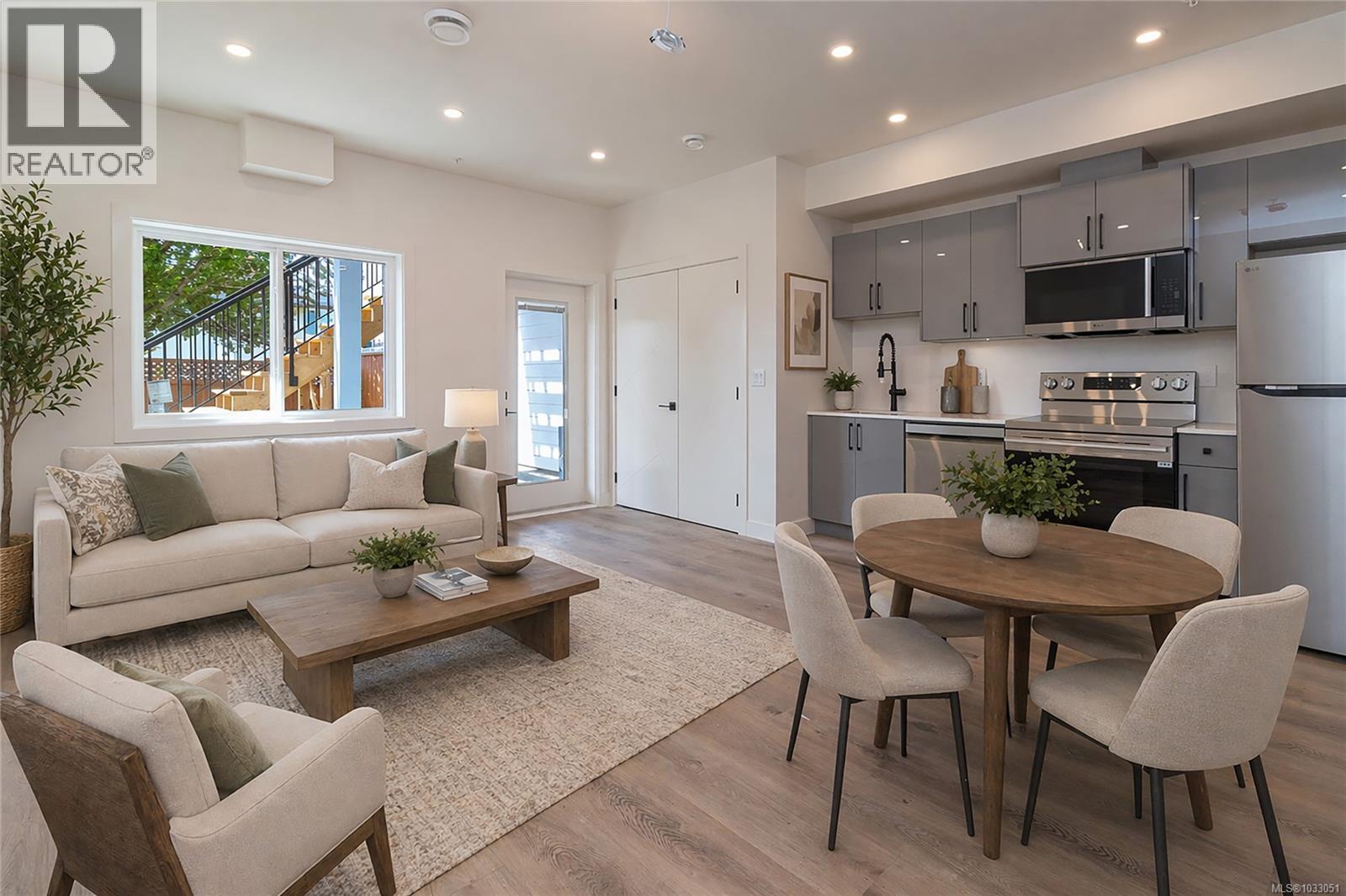 # 3 95 Battleford Ave, Saanich, British Columbia  V8Z 1K5 - Photo 4 - 1033051