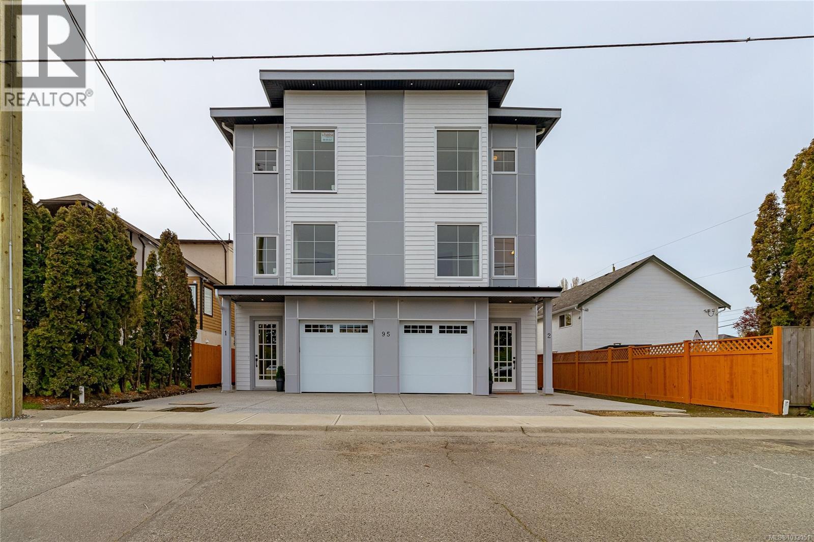 # 3 95 Battleford Ave, Saanich, British Columbia  V8Z 1K5 - Photo 2 - 1033051