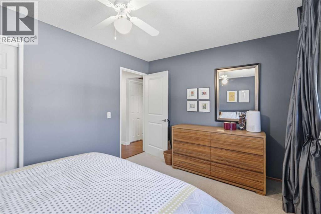 948 Canaveral Crescent SW, Calgary, Alberta  T2W 1N5 - Photo 16 - A2301156