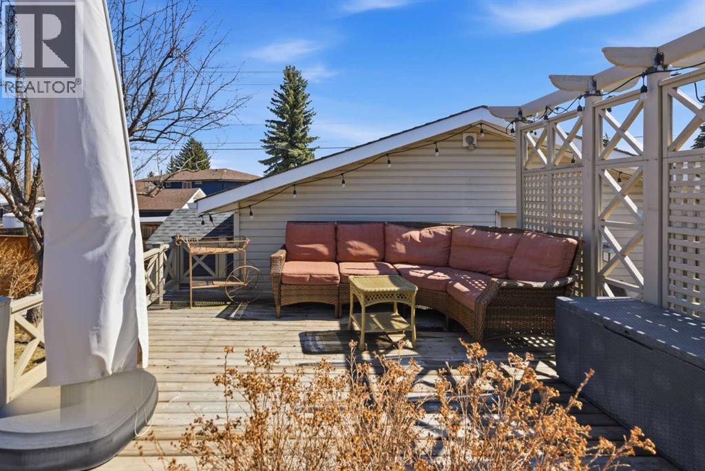 948 Canaveral Crescent SW, Calgary, Alberta  T2W 1N5 - Photo 31 - A2301156