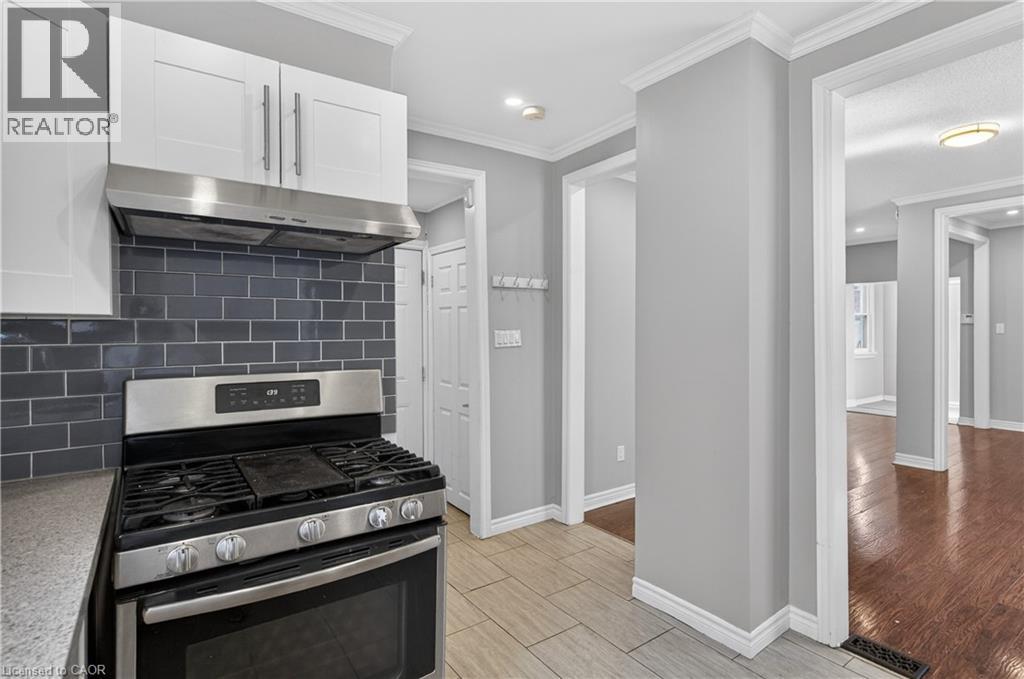 207 Rosslyn Avenue N, Hamilton, Ontario  L8L 7P8 - Photo 14 - 40809787