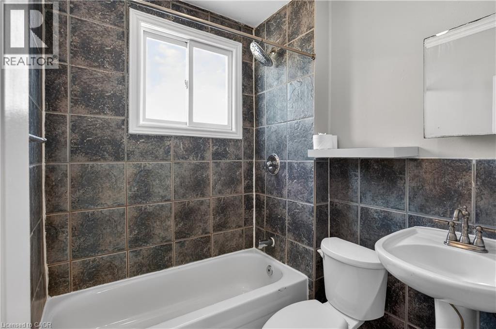 207 Rosslyn Avenue N, Hamilton, Ontario  L8L 7P8 - Photo 21 - 40809787