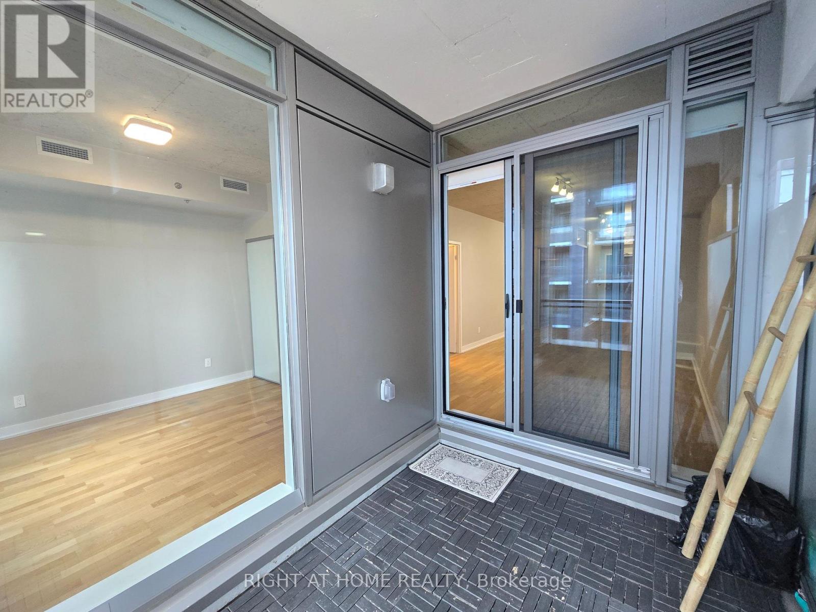 617 - 20 Gladstone Avenue, Toronto, Ontario  M6J 3K6 - Photo 11 - C13038654