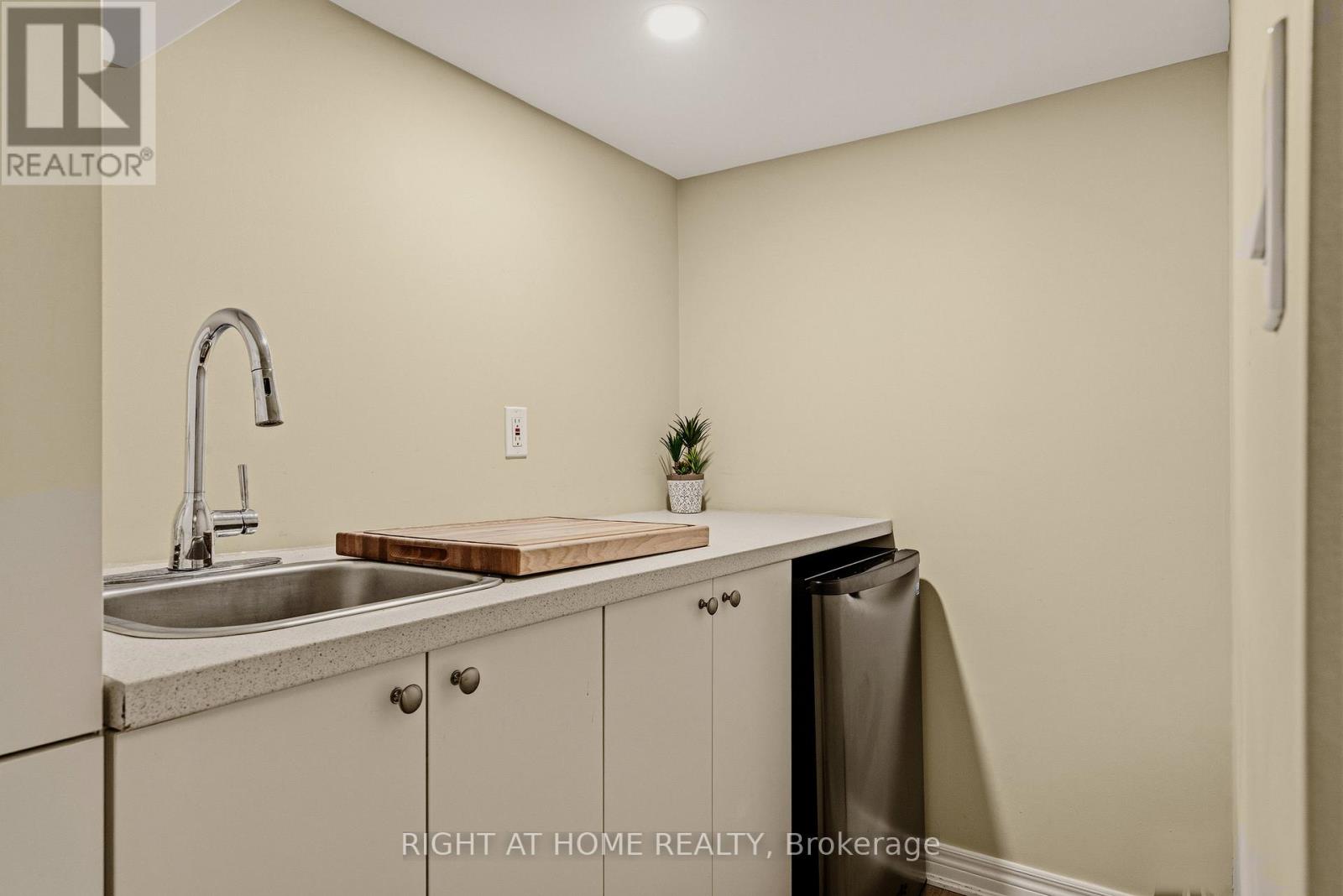 104 Barnesdale Avenue N, Hamilton, Ontario  L8L 6S5 - Photo 29 - X13032808