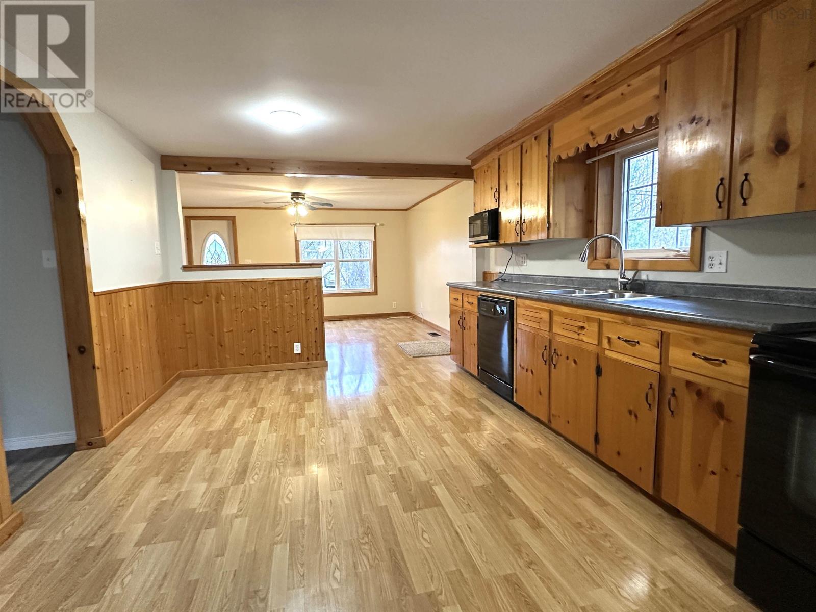 61 Hillside Road, Brooklyn, Nova Scotia  B0J 1H0 - Photo 7 - 202607158