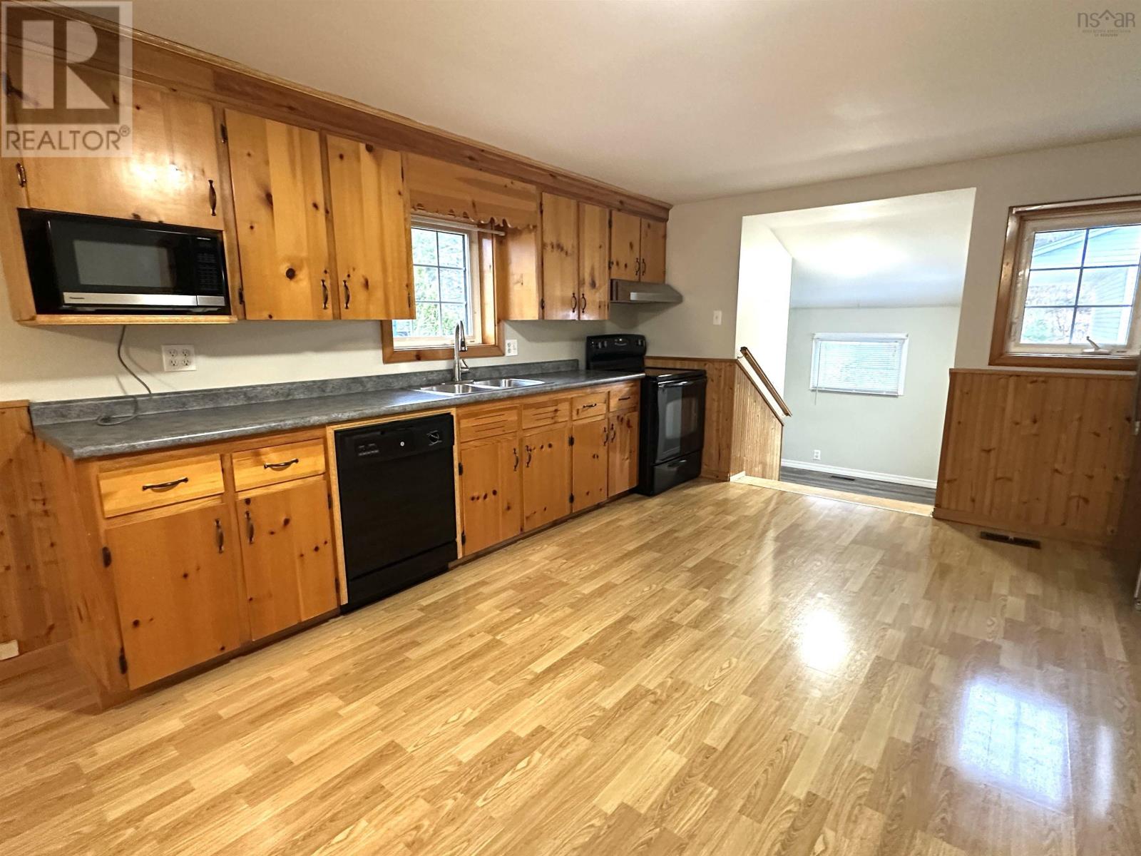 61 Hillside Road, Brooklyn, Nova Scotia  B0J 1H0 - Photo 4 - 202607158