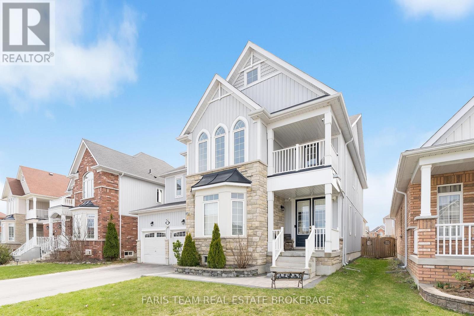 111 Latimer Avenue, Essa, Ontario  L3W 0N1 - Photo 2 - N13001416