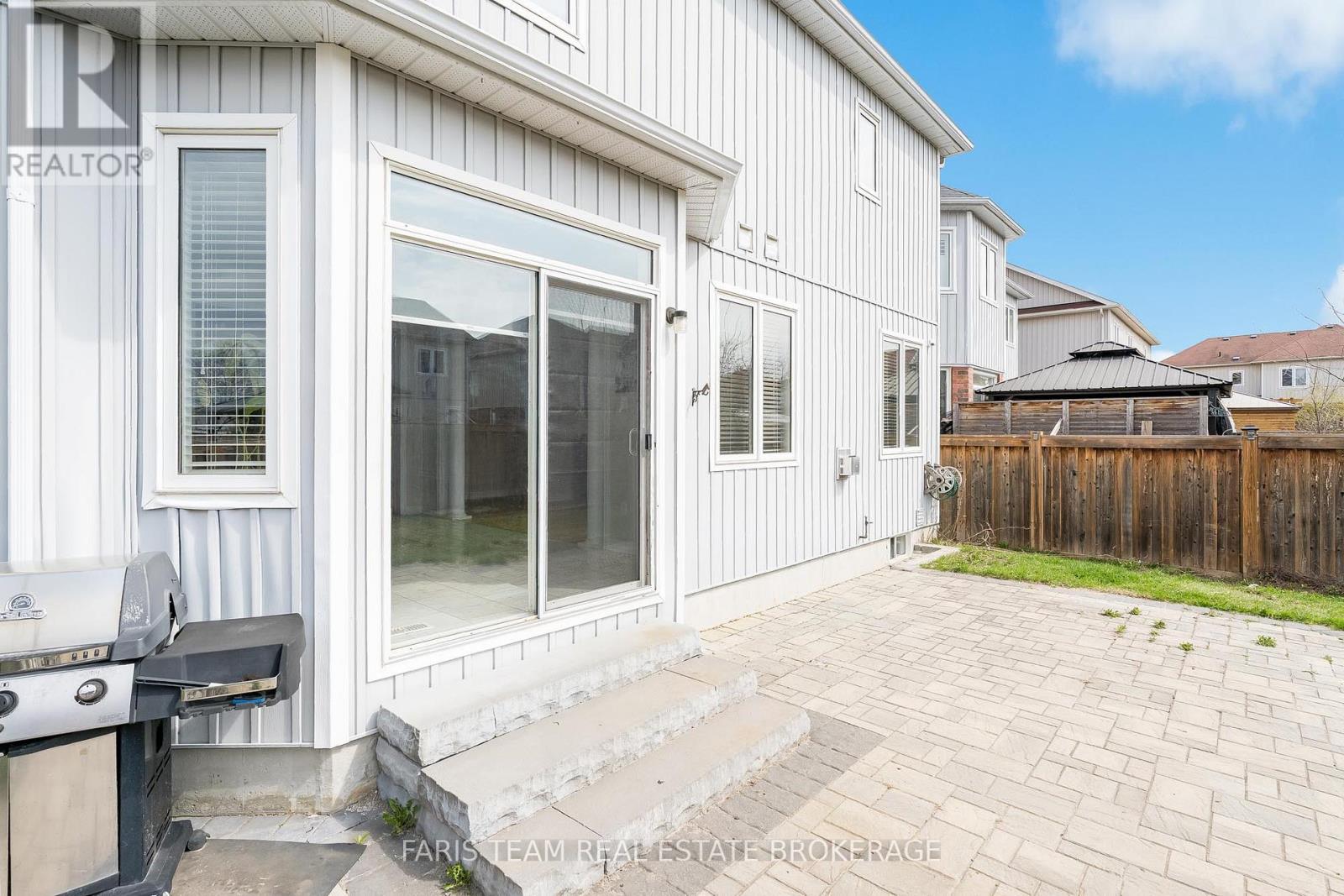 111 Latimer Avenue, Essa, Ontario  L3W 0N1 - Photo 33 - N13001416