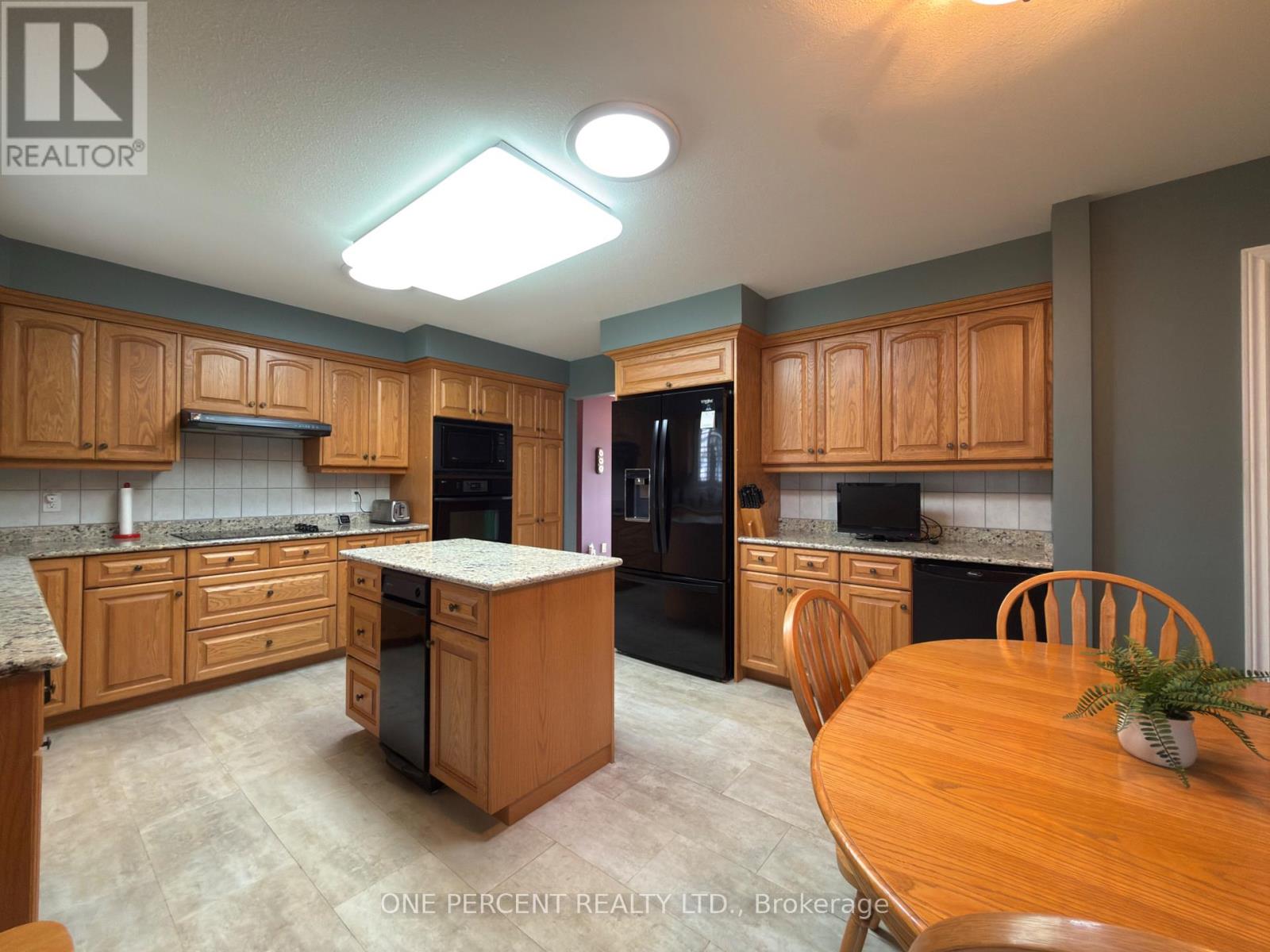 24 South Main Street, Thorold, Ontario  L0S 1K0 - Photo 12 - X13044884