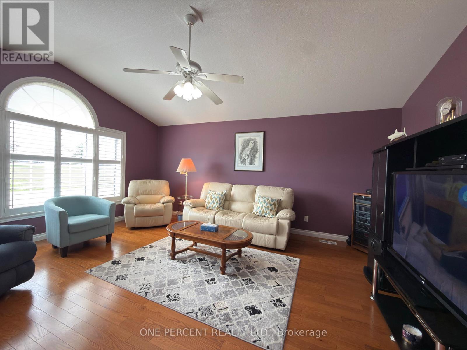 24 South Main Street, Thorold, Ontario  L0S 1K0 - Photo 7 - X13044884