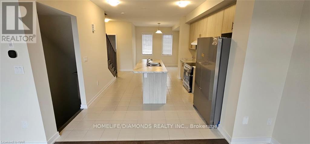 145 Melody Lane, Thorold, Ontario  L3B 0L2 - Photo 3 - X13044886