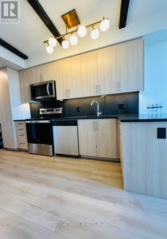 24 - 145 COLUMBIA STREET W, Waterloo, Ontario