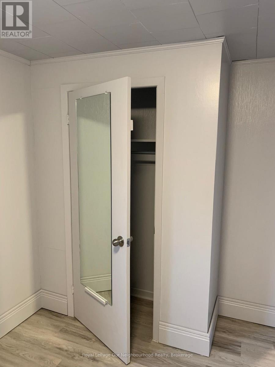 Unit 1 - 5749 Summer Street, Niagara Falls, Ontario  L2G 1M5 - Photo 18 - X13044952