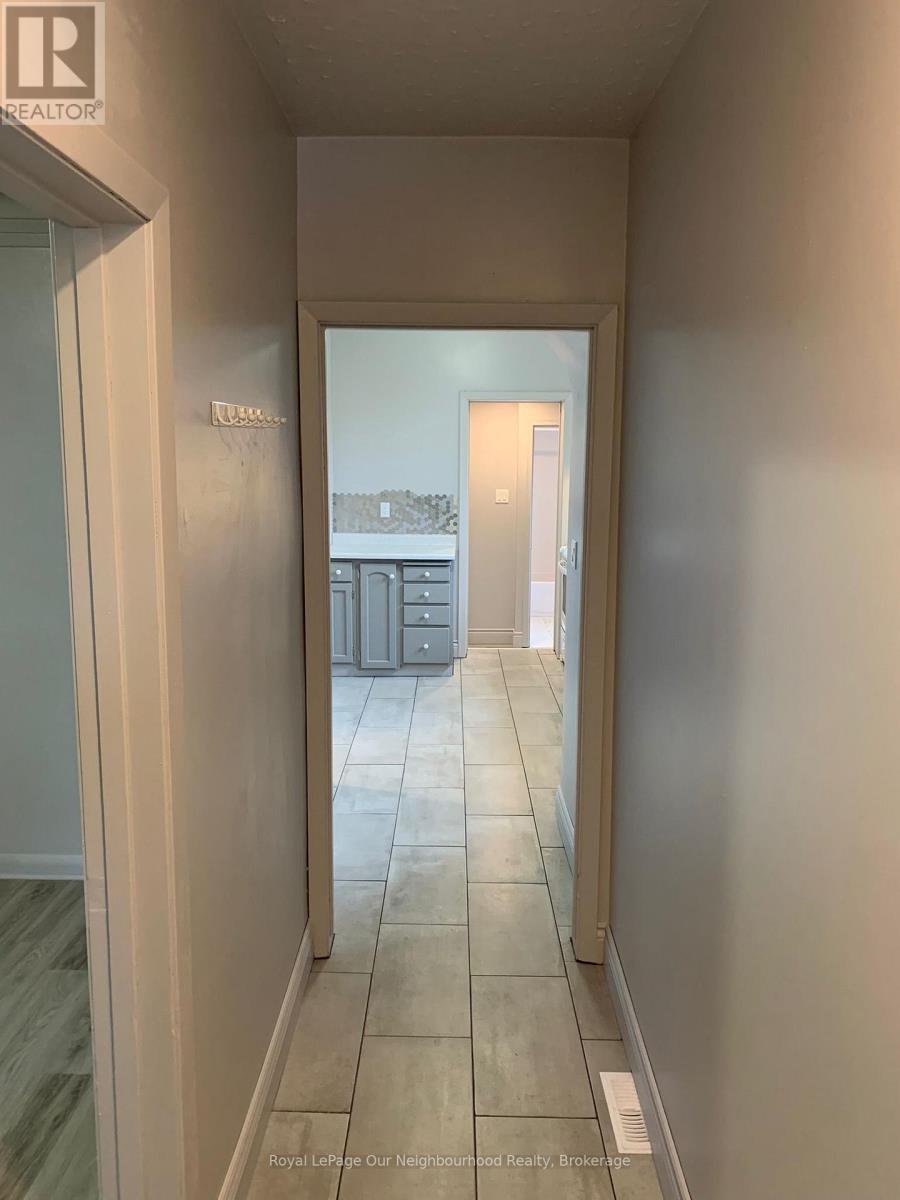 Unit 1 - 5749 Summer Street, Niagara Falls, Ontario  L2G 1M5 - Photo 8 - X13044952