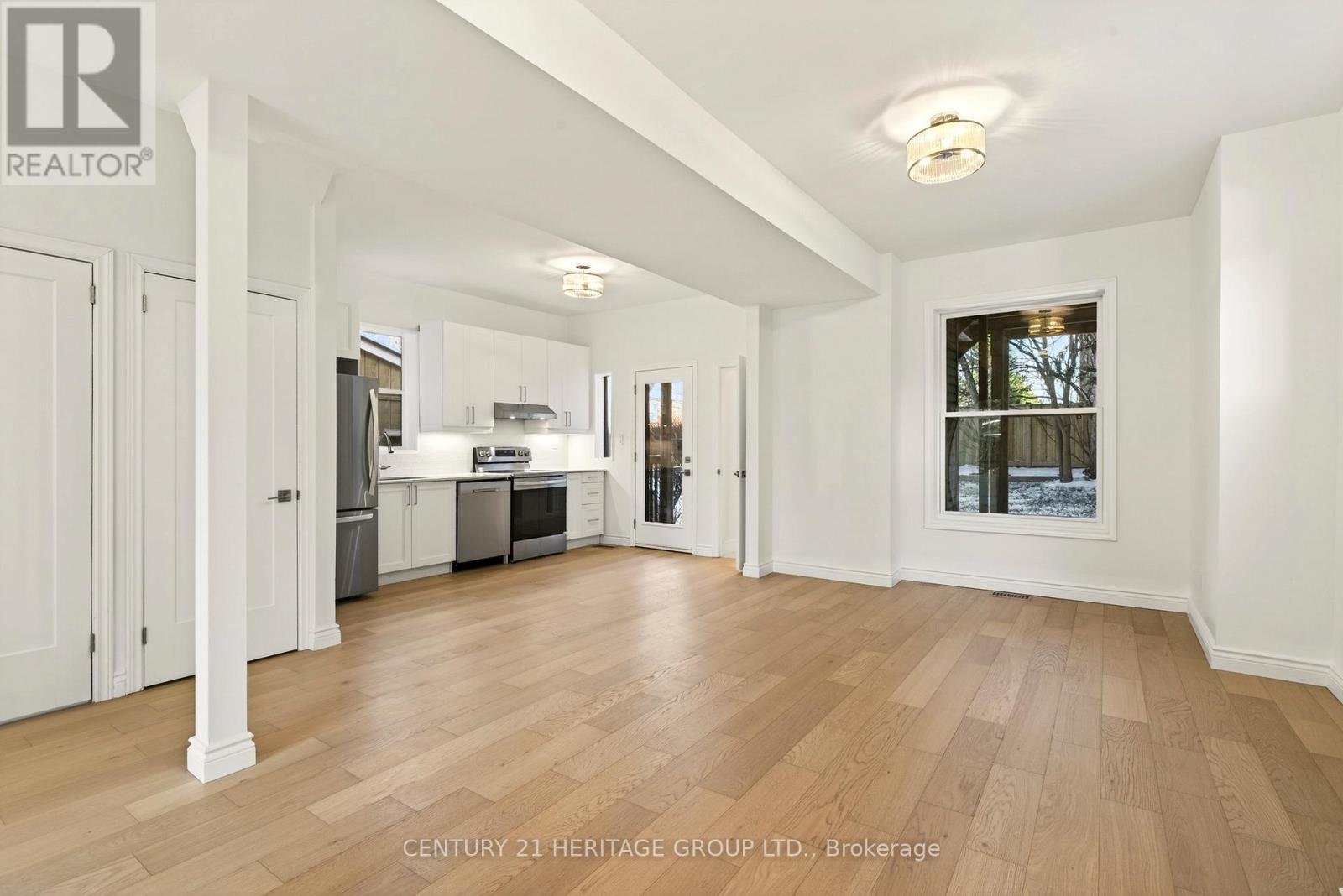 295 Locke Street S, Hamilton, Ontario  L8P 4C3 - Photo 4 - X13044958