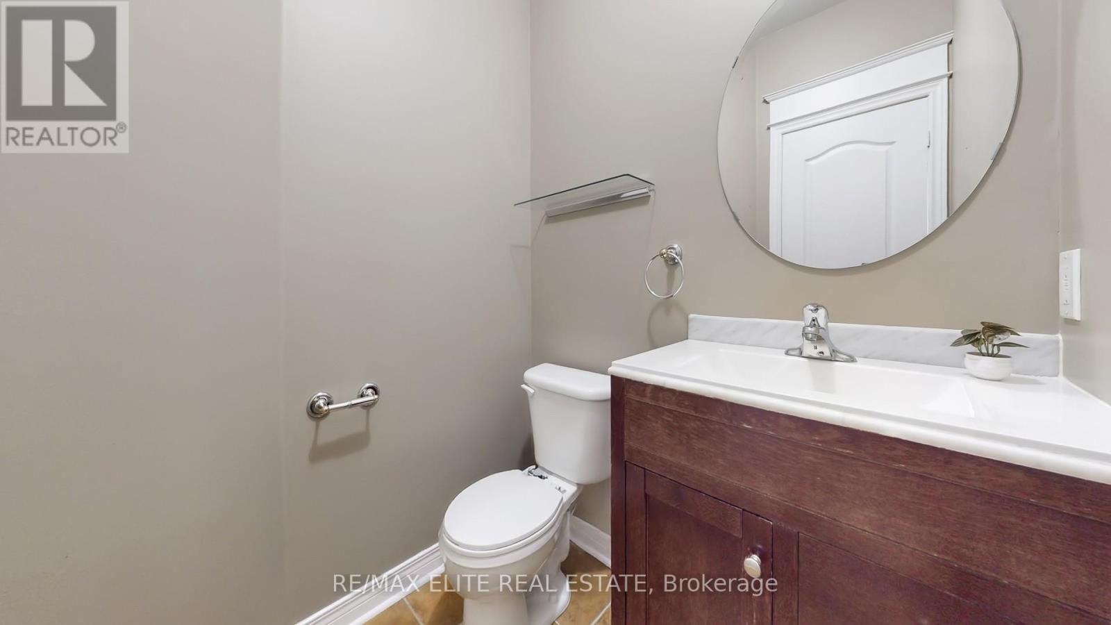 62 Macedonia Court, Newmarket, Ontario  L3X 2W8 - Photo 15 - N12883658