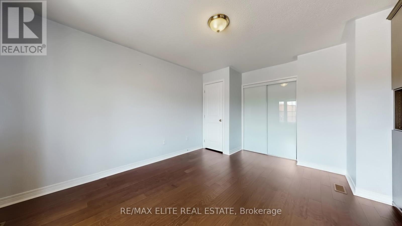 62 Macedonia Court, Newmarket, Ontario  L3X 2W8 - Photo 21 - N12883658