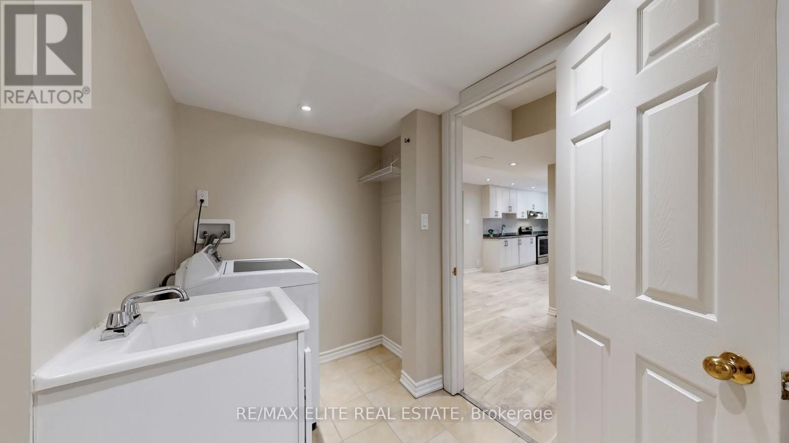 62 Macedonia Court, Newmarket, Ontario  L3X 2W8 - Photo 39 - N12883658