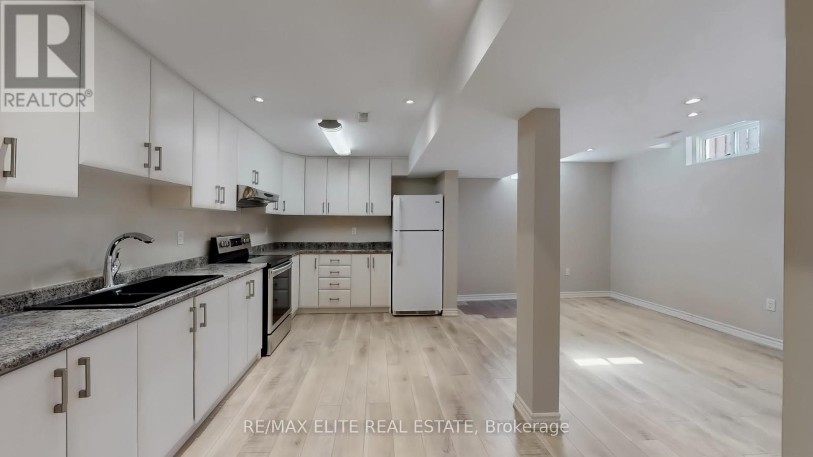 62 Macedonia Court, Newmarket, Ontario  L3X 2W8 - Photo 34 - N12883658